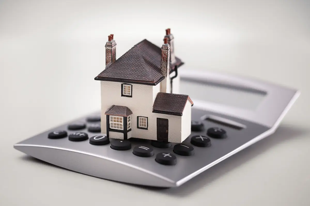 The Art of Seasonal Pricing: Keeping Your Holland Vacation Rental Profitable All Year